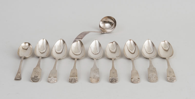 Appraisal: GROUP OF AMERICAN SILVER FIDDLE-HANDLED SERVING ARTICLES Comprising set of