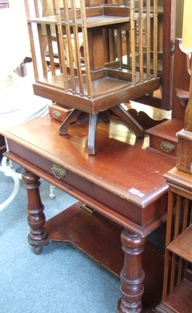 Appraisal: An Edwradian mahogany dressing table the rectangular mirror over a