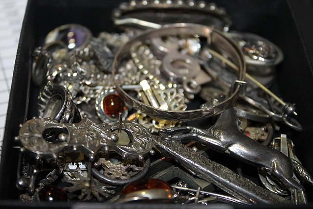 Appraisal: A QUANTITY OF VARIOUS SILVER JEWELLERY including brooches necklaces a