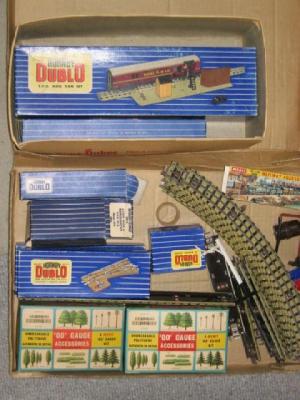 Appraisal: Hornby Dublo T P O Set D B R coach