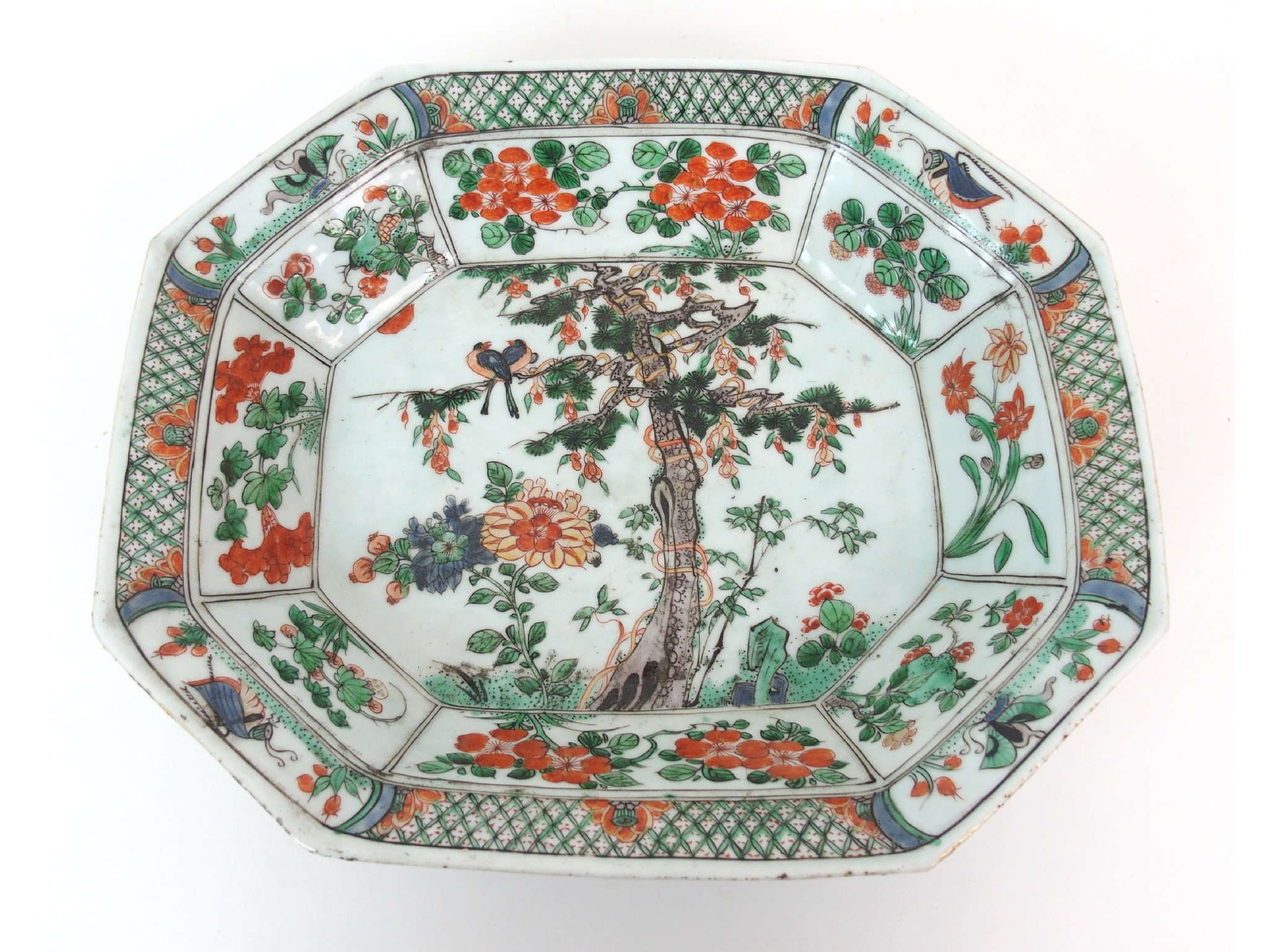 Appraisal: A Chinese famille verte octagonal deep dishpainted with a pair