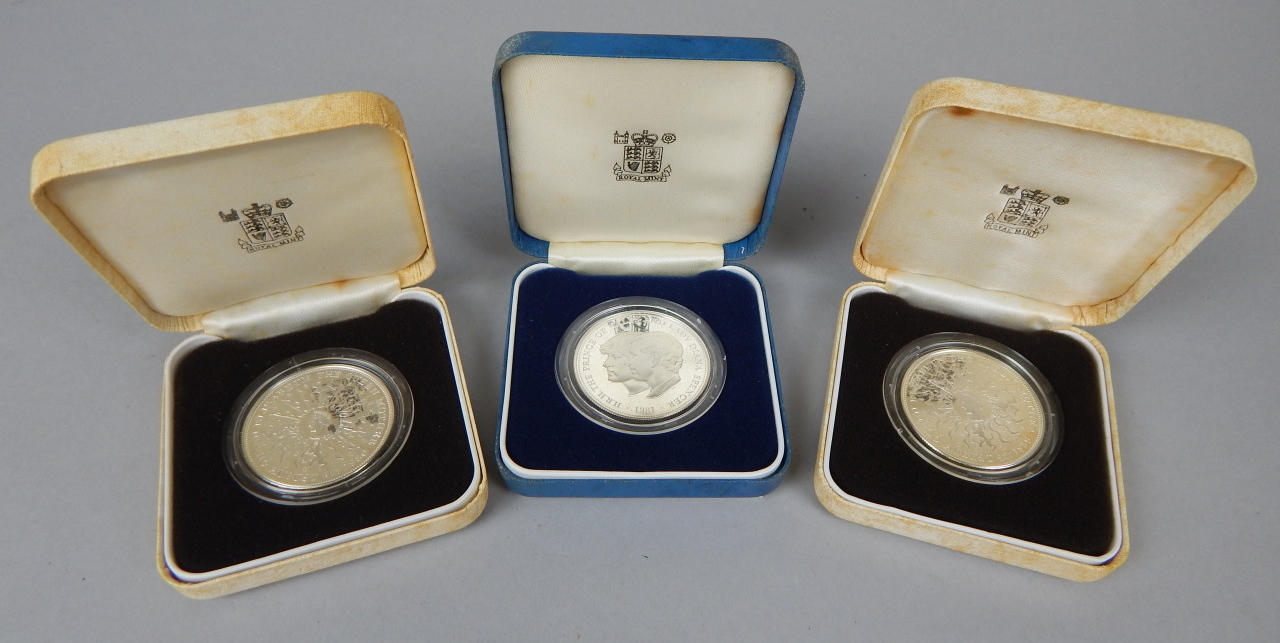 Appraisal: Three Elizabeth II silver proof crowns two for Queen Elizabeth