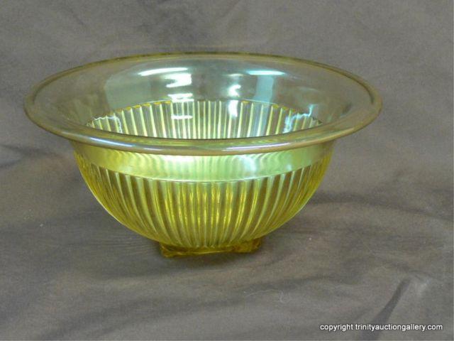 Appraisal: Vintage Golden Glow Mixing Bowl by Federal Glass Company -