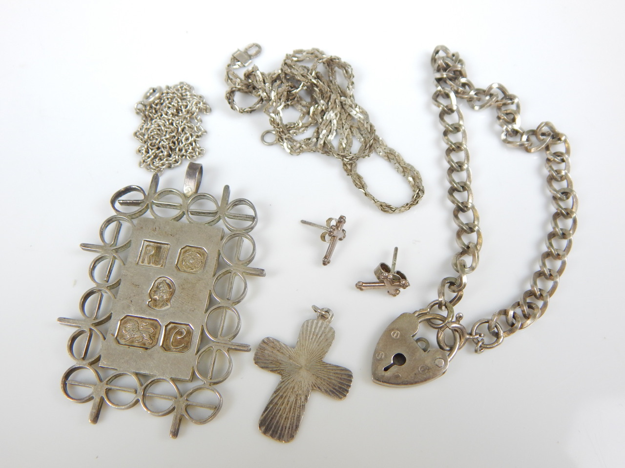 Appraisal: Various items of silver jewellery to include a charm bracelet