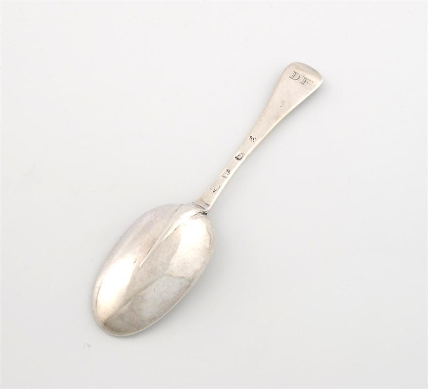 Appraisal: A Queen Anne silver Hanoverian Rat-tail pattern tablespoon