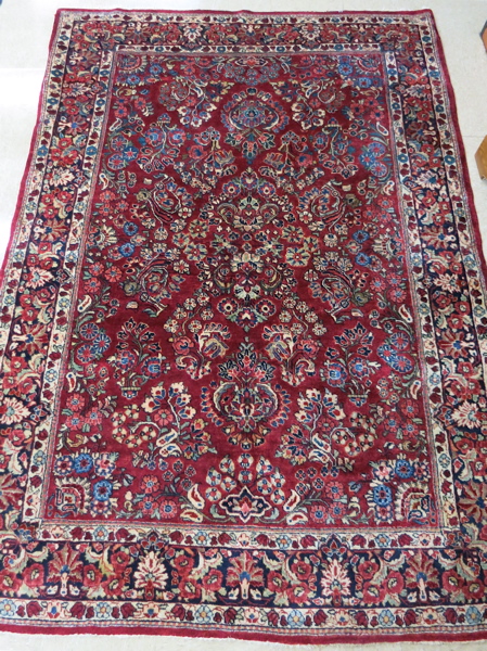 Appraisal: SEMI-ANTIQUE PERSIAN SAROUK CARPET Arak region northeastern Iran hand knotted