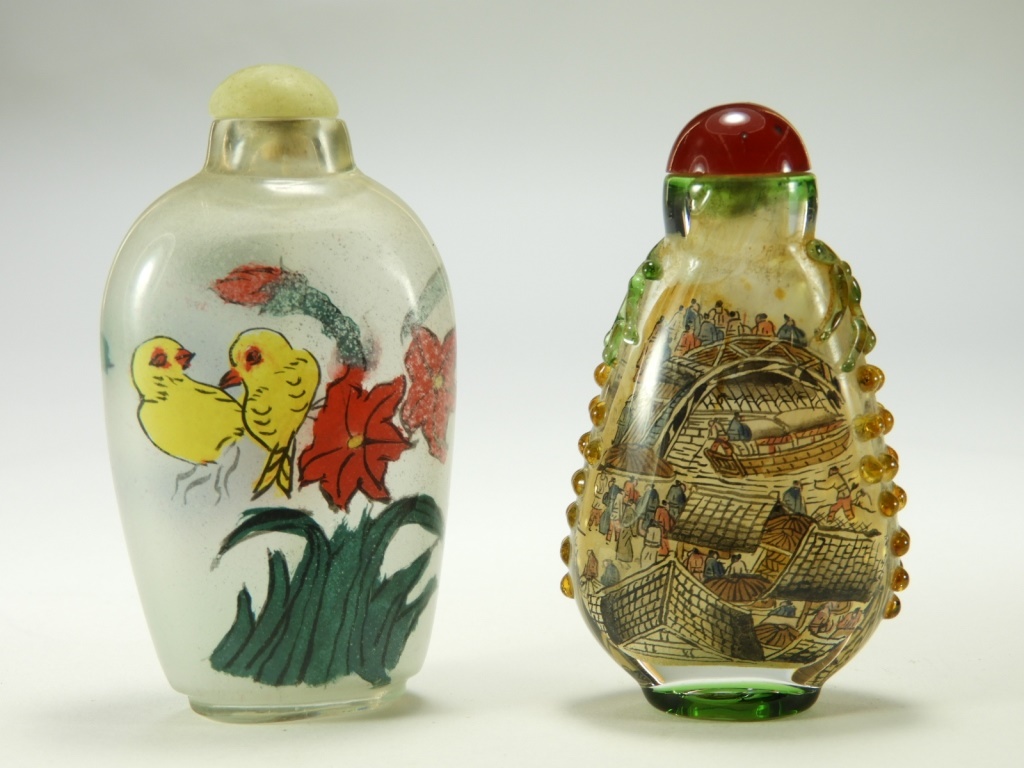 Appraisal: CHINESE REVERSE PAINTED GLASS SNUFF BOTTLES China st Half th