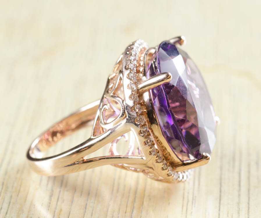 Appraisal: AMETHYST DIAMOND AND ROSE GOLD RING The k rose gold