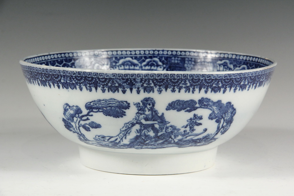 Appraisal: CHINESE EXPORT BOWL - th c Blue Willow Bowl for