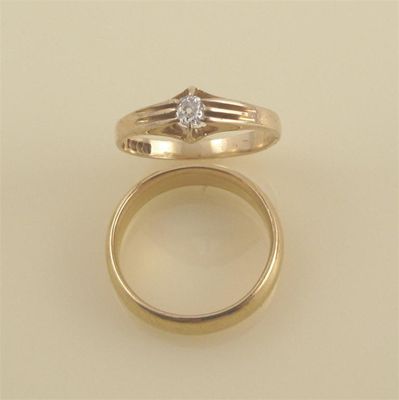 Appraisal: An ct gold gypsy set diamond single stone ring g