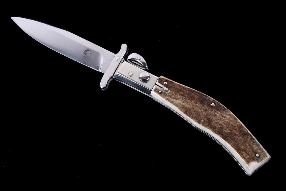 Appraisal: Lepre Stag Swinguard Italian Switchblade This is an authentic original