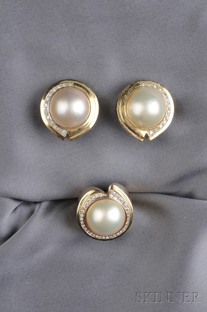 Appraisal: kt Gold Mabe Pearl and Diamond Suite comprising a ring