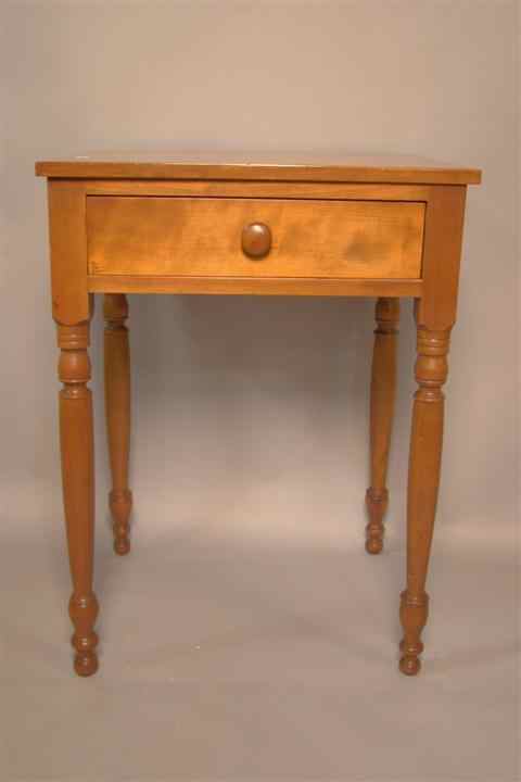 Appraisal: FEDERAL STYLE CHERRYWOOD SIDE TABLE the rectangular top over a