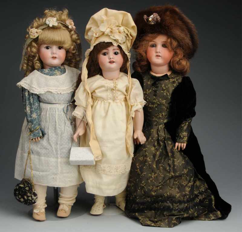 Appraisal: Lot of Bisque Child Dolls Description SFBJ sleeping eyes open