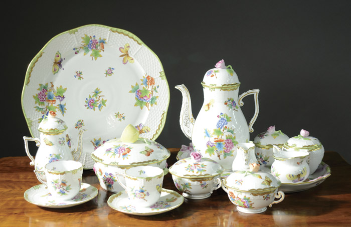 Appraisal: SIXTEEN PIECES HEREND FINE CHINA in the Queen Victoria green