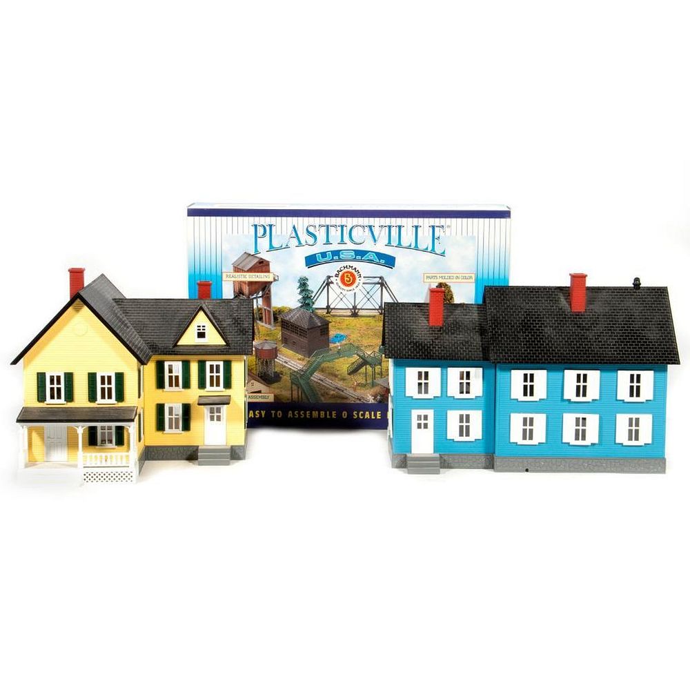 Appraisal: MTH and Plasticville O Gauge Buildings MTH Farm House Yellow