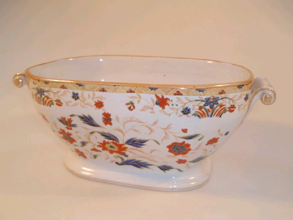 Appraisal: A Wedgwood stone china tureen printed and painted with flowers