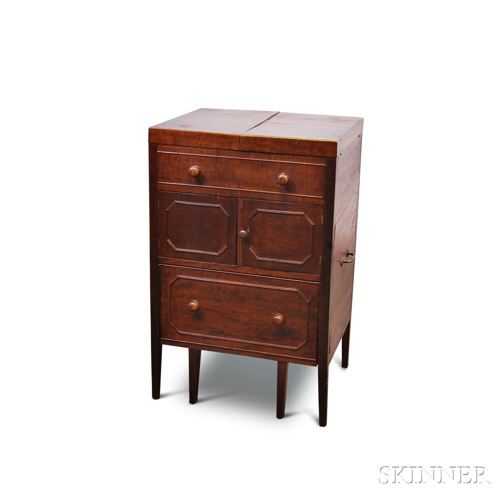 Appraisal: Federal Mahogany Washstand Mid-Atlantic States early th century the plum-pudding