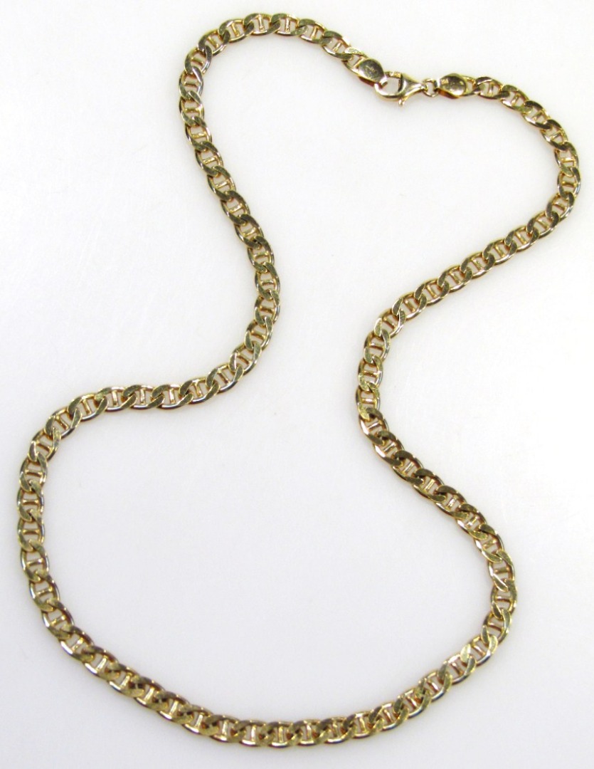 Appraisal: A necklace of heavy link outline yellow metal in associated