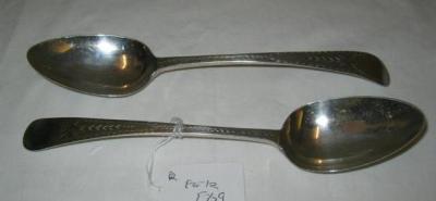 Appraisal: A PAIR OF GEORGE III TABLE SPOONS in Old English