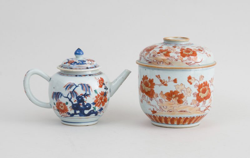 Appraisal: TWO CHINESE EXPORT PORCELAIN IMARI ARTICLES Comprising a teapot and