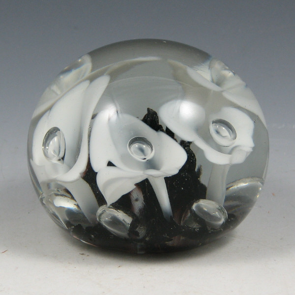 Appraisal: St Clair Paul Floriform Paperweight Paul St Clair floriform paperweight