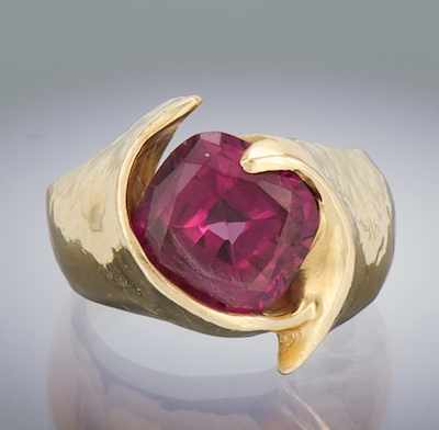 Appraisal: An K Yellow Gold and Rhodolite Ring Contemporary hand cast