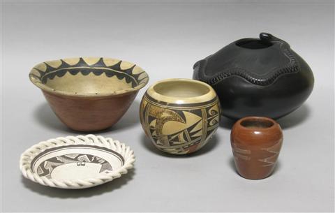 Appraisal: FIVE NATIVE AMERICAN POTTERY INCL STELLA HUMA Including a small