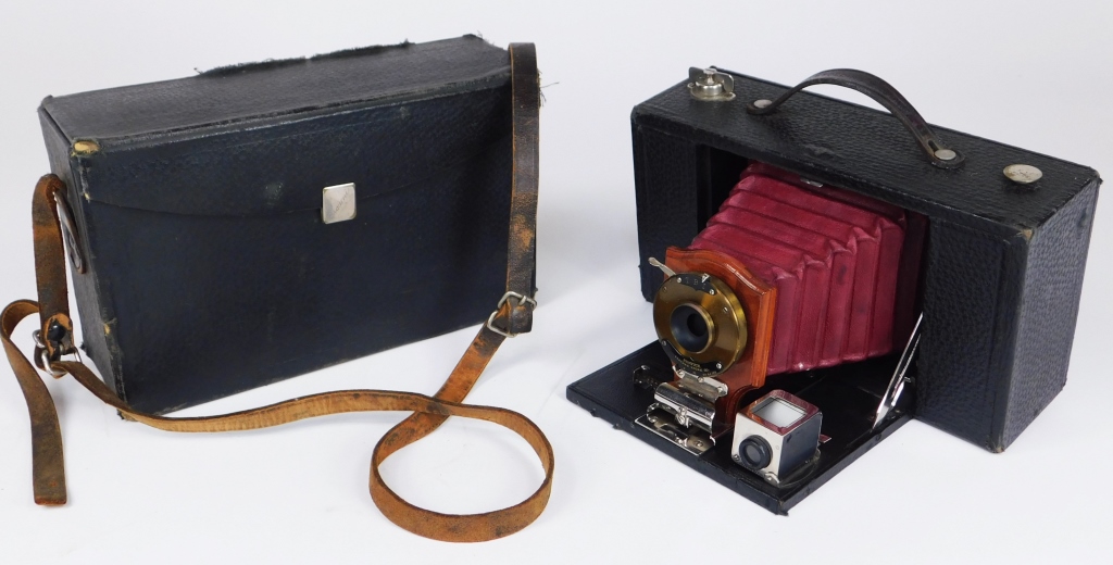 Appraisal: KODAK NO FOLDING BROWNIE Kodak No Folding Brownie Includes original