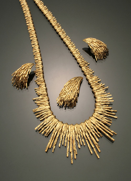 Appraisal: -Karat Yellow-Gold Four-Piece Ensemble Consisting of a choker length necklace