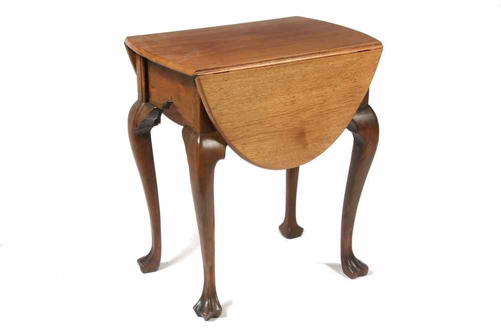 Appraisal: DROP-LEAF TABLE - Walnut Queen Anne Period Drop Leaf Lamp