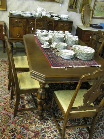 Appraisal: Vintage William amp Mary style dining room suite c 's