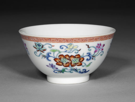 Appraisal: FINE QIANLONG PORCELAIN TEACUP Very fine Chinese th Century Qianlong