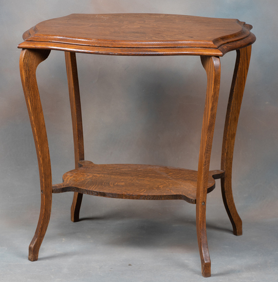 Appraisal: Solid quarter sawn oak antique Lamp Table with shaped turtle