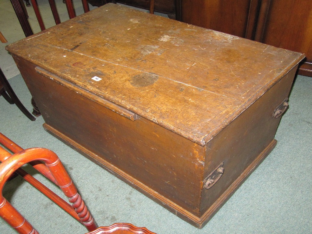 Appraisal: Victorian pine blanket box