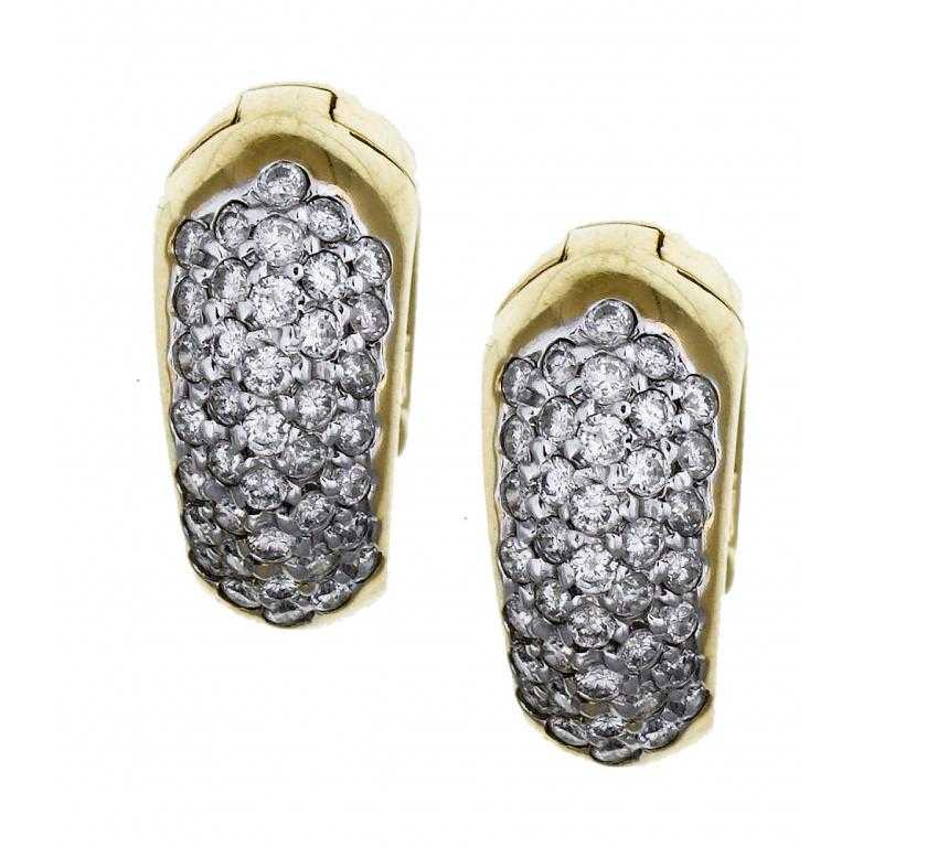 Appraisal: A PAIR OF DIAMOND PAV SET HOOP EARRINGS in gold