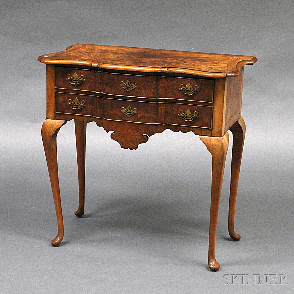 Appraisal: Queen Anne-style Walnut Veneer Dressing Table the shaped and banded