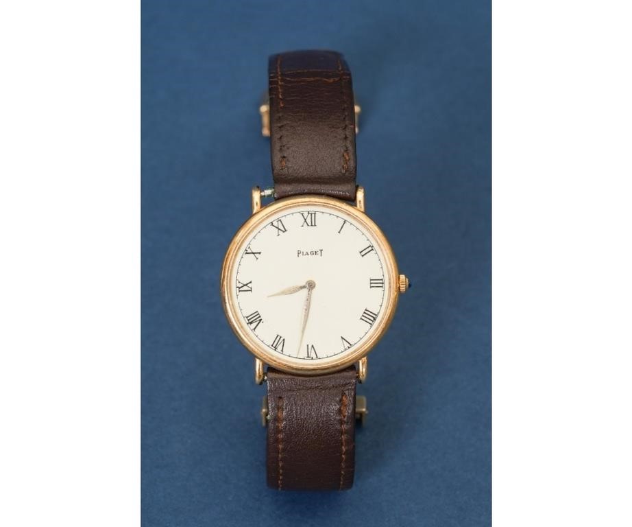 Appraisal: Men's Piaget k gold Swiss wrist watch with sapphire colored