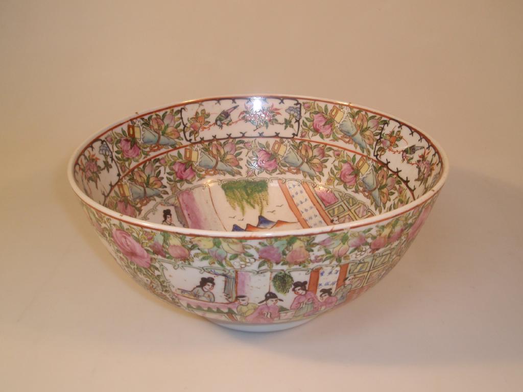 Appraisal: A Chinese Canton Famille rose bowl enamelled with figural panels