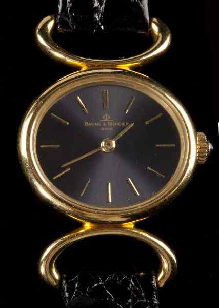 Appraisal: KT Lady's Wristwatch Baume Mercierthe yellow gold oval case with