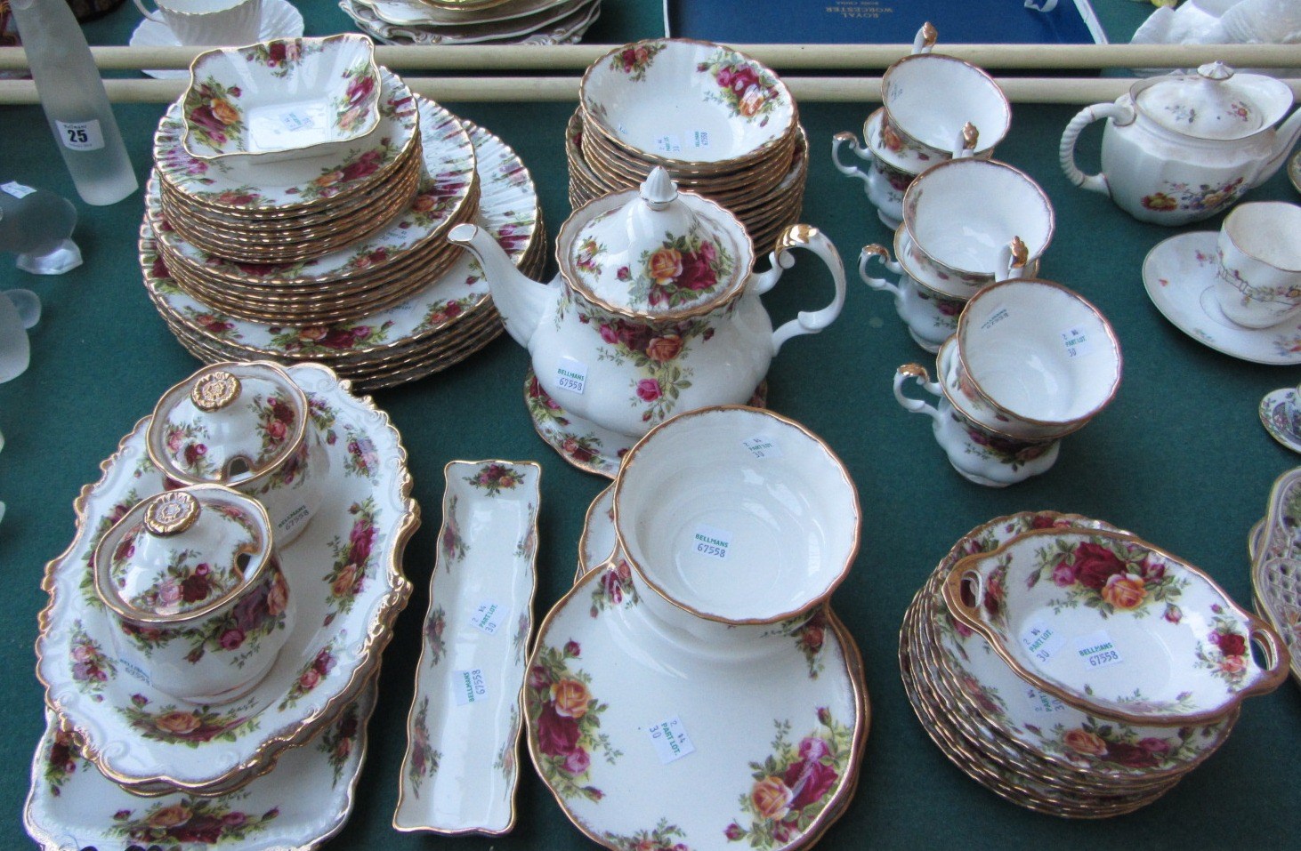 Appraisal: A Royal Albert 'Old Country House' part tea and dinner