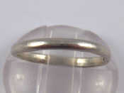 Appraisal: A white metal tests platinum ring size K gms