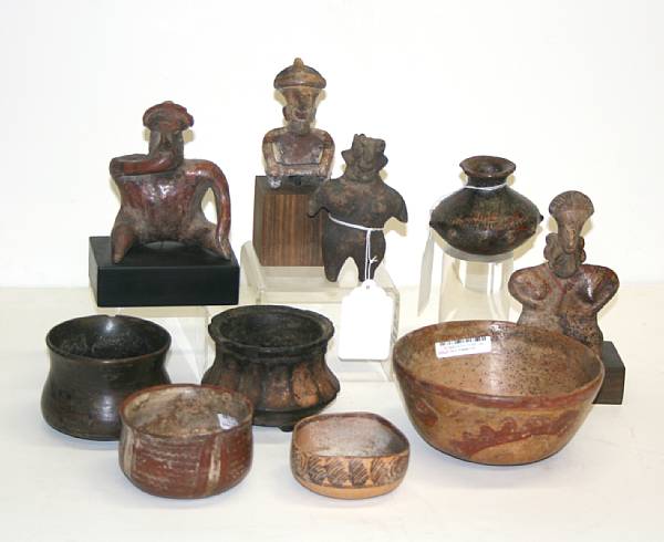 Appraisal: A group of Mexican pre-Columbian pottery items Including four Nayarit