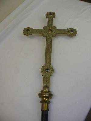 Appraisal: A VICTORIAN CHURCH PROCESSIONAL BRASS CRUCIFIX chased with foliage and