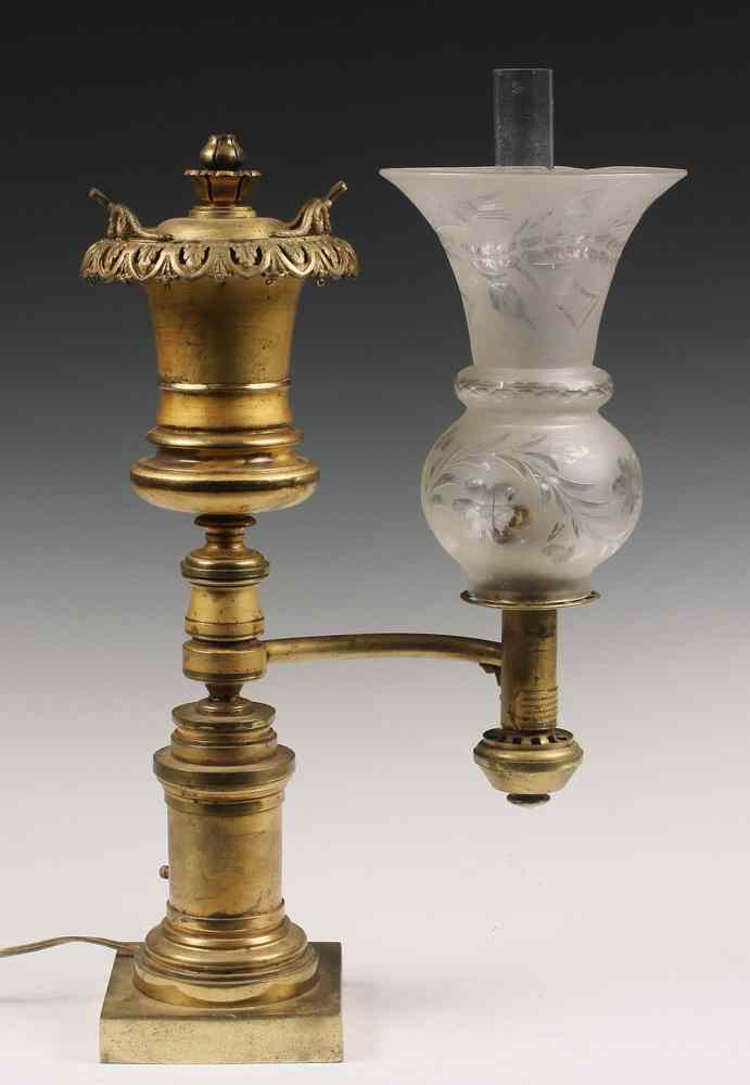 Appraisal: RARE ARGAND LIGHT - Circa Messenger Sons of London Fire