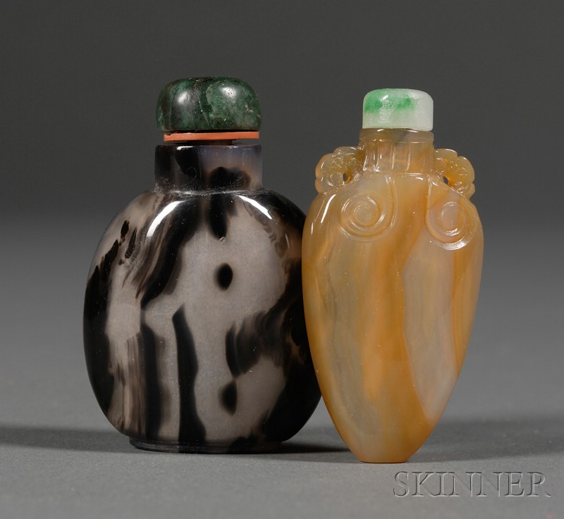 Appraisal: Two Agate Snuff Bottles one black and white the other