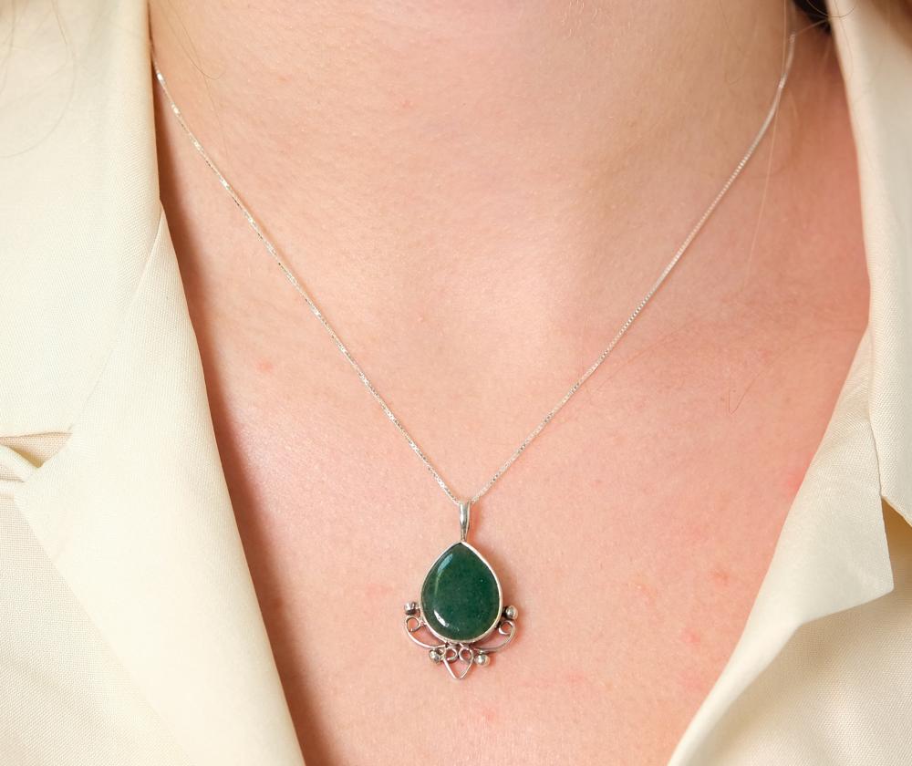 Appraisal: Sterling silver necklace hung with a Aventurine pear shaped pendant