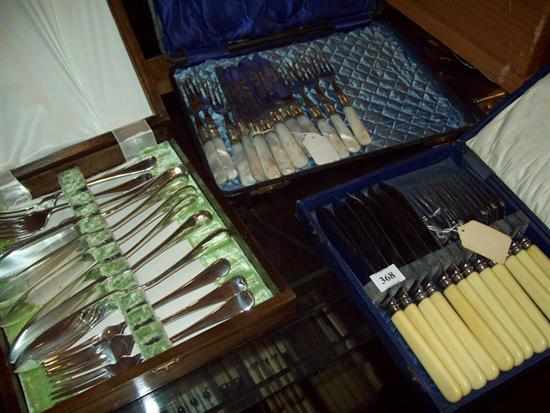 Appraisal: A COLLECTION OF BONE HANDLED KNIVES AND FORKS MOTHER OF