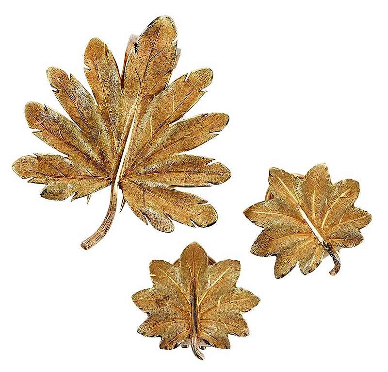 Appraisal: Buccellati kt Gold Earclip and Brooch Set textured leaf design