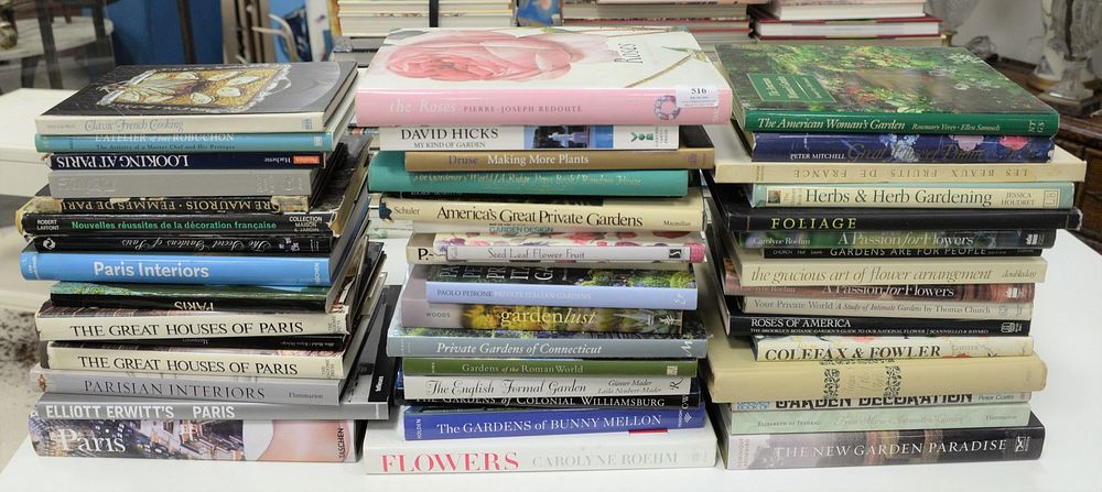 Appraisal: Large Lot of Coffee table books approximately related to gardening